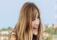  Ayla Çelik... YAZ SÜRPRİZİ: “VUR VUR”